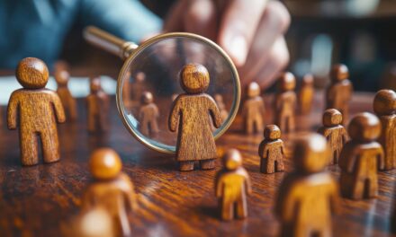 Teaching Ethnographic Data Analysis